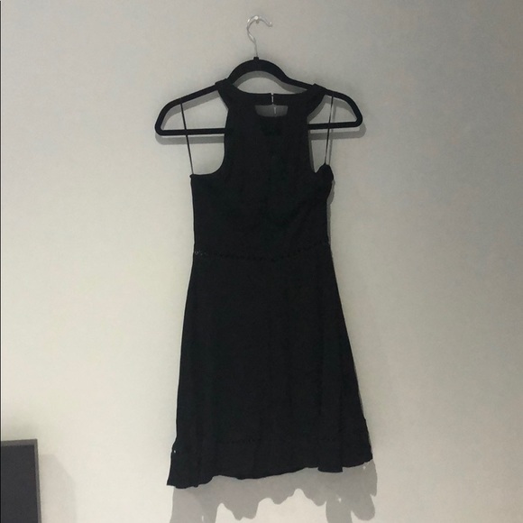 Flattering Simple Black Dress - Picture 3 of 3